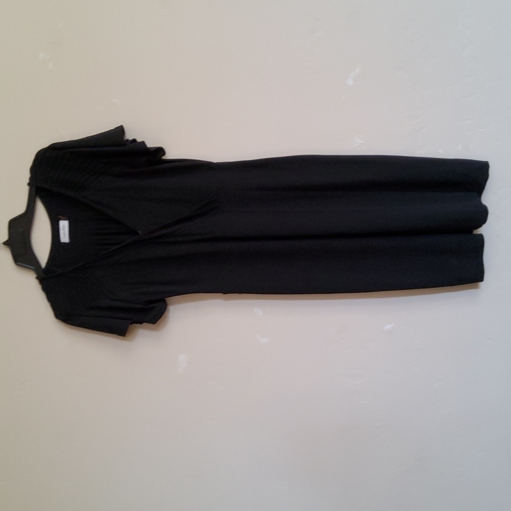𝅺CALVIN Klein So Sweet Beautiful Black Dress SIze 6 Like New!